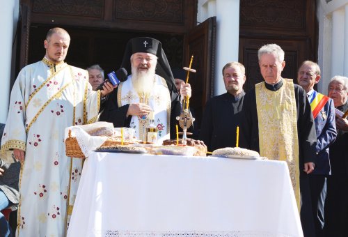 Eveniment comemorativ la 100 de ani de la martiriul preotului Ioan Opriș, la Turda Poza 8828