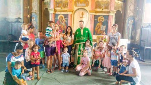 Lucrări misionare sub ocrotirea Sfintei Parascheva Poza 8757