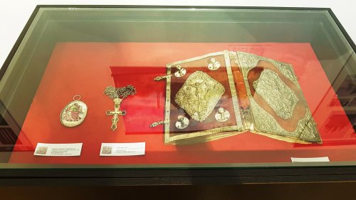 Expoziție de obiecte bisericești din tezaurul Episcopiei Tulcii, la Oradea Poza 8686