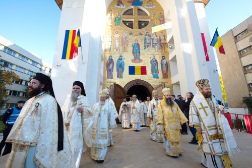 Sărbătoare istorică în Campusul universitar  „Tudor Vladimirescu” Poza 8535