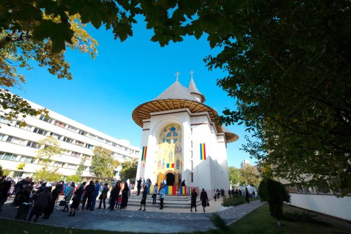 Sărbătoare istorică în Campusul universitar  „Tudor Vladimirescu” Poza 8536