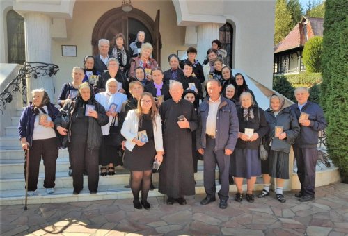 Pelerinaj pentru vârstnici din Baia de Arieș, ocrotiți de Filantropia Ortodoxă Alba Poza 8221