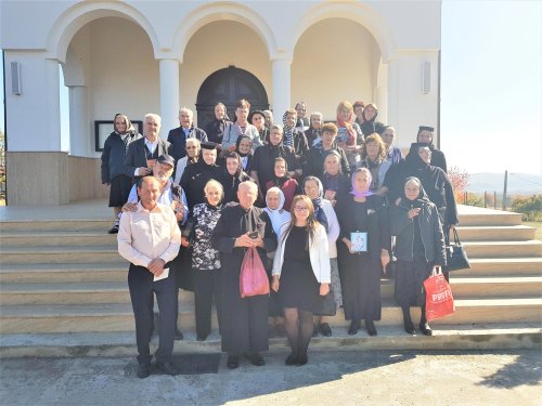 Pelerinaj pentru vârstnici din Baia de Arieș, ocrotiți de Filantropia Ortodoxă Alba Poza 8223