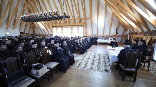 Conferinţa preoţească de toamnă la Mănăstirea Bârsana, Maramureș Poza 8099