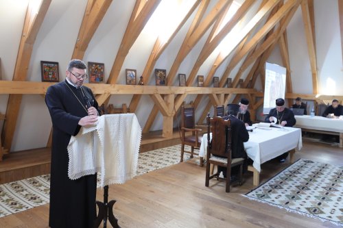 Conferinţa preoţească de toamnă la Mănăstirea Bârsana, Maramureș Poza 8101