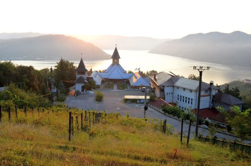 Mănăstirea „Sfânta Ana”-Orșova, o promisiune onorată Poza 8349