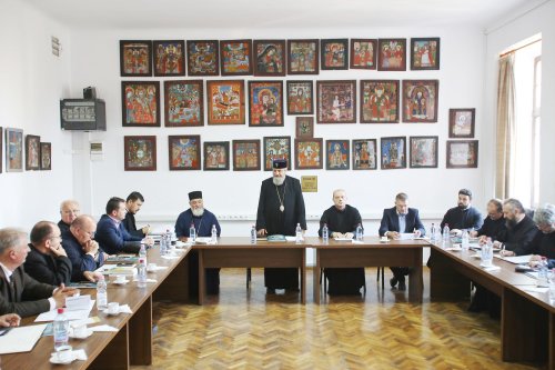 Ședință de lucru a Consiliului eparhial al Arhiepiscopiei Sibiului Poza 7688