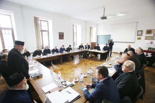 Ședință de lucru a Consiliului eparhial al Arhiepiscopiei Sibiului Poza 7690
