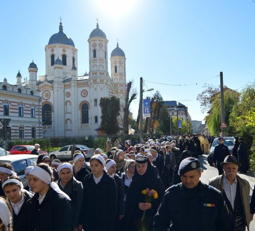 Comuniunea sfinților și credincioșilor români Poza 7610