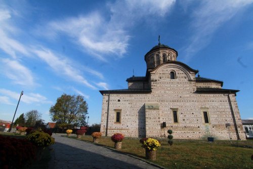 Sfântul Ierarh Iachint sărbătorit în Muntenia și Dobrogea  Poza 7376