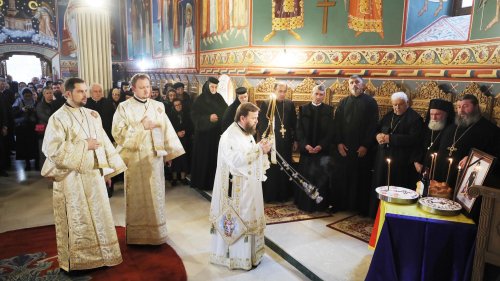 Parastas la doi ani de la trecerea la Domnul a Arhiepiscopului Justinian Poza 7170