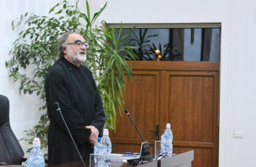 Conferinţă şi lansare de carte la Facultatea de Teologie Ortodoxă din Cluj-Napoca Poza 7028