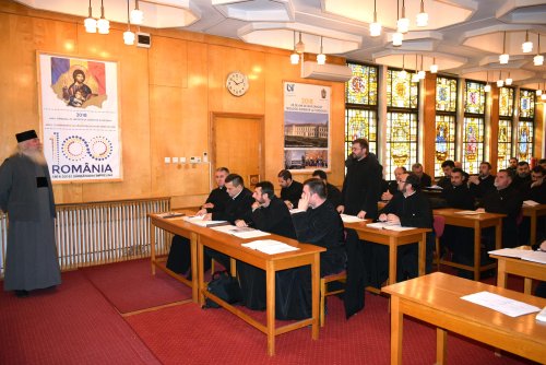 Examen și colocviu pentru gradul I în preoție la Timișoara Poza 7047