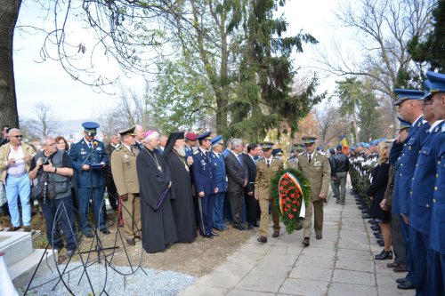 Comemorarea aviatoarei Smaranda Brăescu, la Cluj-Napoca Poza 6912