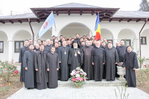 Conferinţă pastoral-misionară în Protoieria Târgu Bujor, județul Galați Poza 6811