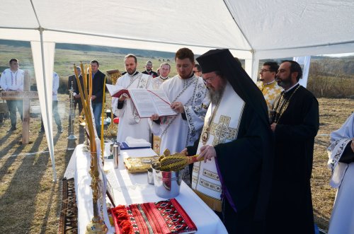 O nouă biserică se va ridica în Parohia Hidișelu de Jos, Oradea Poza 6248