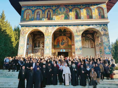Aniversare în comunitatea credincioşilor din Târgu Neamţ Poza 6228