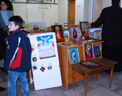 Activitate catehetică pentru copii şi tineri în Parohia Rovinari I Poza 6181