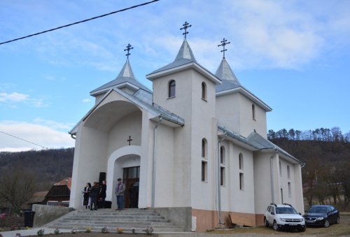 Binecuvântare pentru noua biserică din Delureni, Bistrița-Năsăud Poza 5955