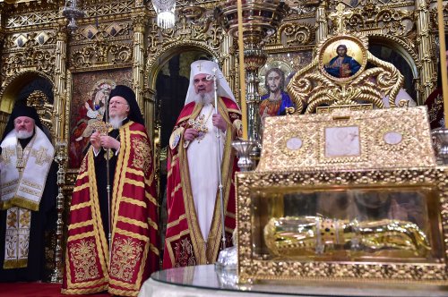 Patriarhul Ecumenic Bartolomeu a sosit în România Poza 5544
