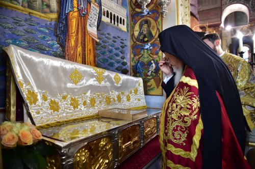 Patriarhul Ecumenic Bartolomeu a sosit în România Poza 5548