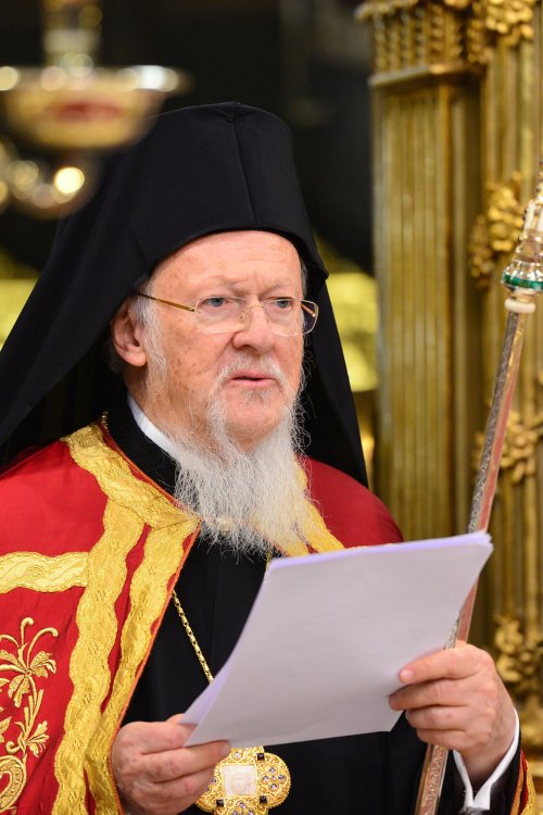 Patriarhul Ecumenic Bartolomeu a sosit în România Poza 5549