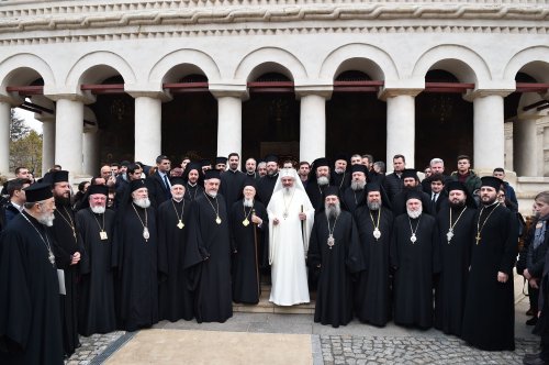 Patriarhul Ecumenic Bartolomeu a sosit în România Poza 5550