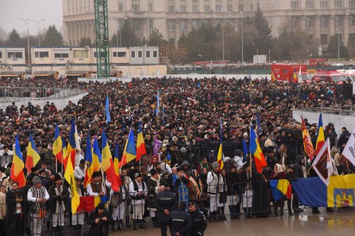 Catedrala Naţională - o necesitate liturgică practică şi un simbol al cinstirii eroilor români Poza 5415