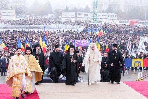 Catedrala Națională și unirea românilor Poza 5313