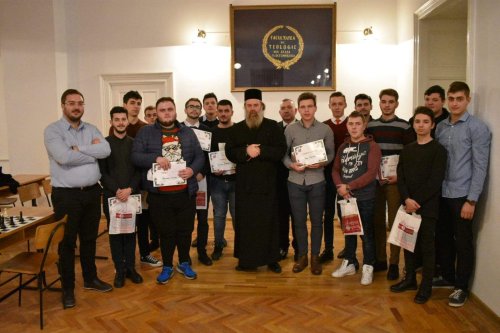 Concurs de şah la Facultatea de Teologie Ortodoxă din Iaşi Poza 5278