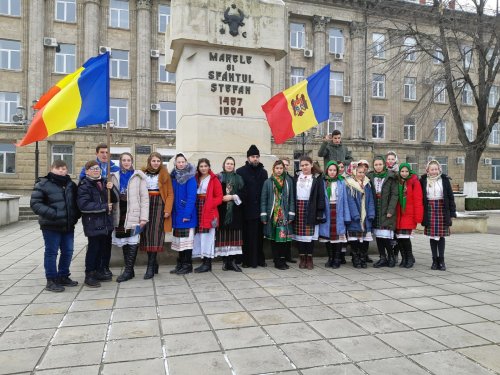 Centenarul Unirii sărbătorit la Donduşeni de fraţii basarabeni Poza 4908