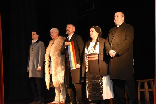 Spectacolul „Ziditorii Marii Uniri”, pus în scenă la Caransebeș Poza 4842