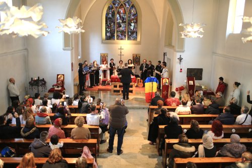 Sărbătoarea „învierii neamului românesc” în orașe din Germania Poza 4745