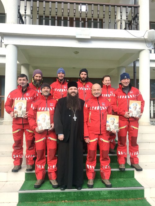Daruri pentru Salvamont Buşteni din partea Patriarhului României Poza 4671