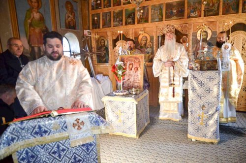 Praznicul Sfântului Nicolae în Mitropolia Olteniei Poza 4495