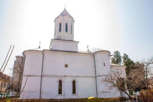 Praznic ales la Biserica „Sfântul Spiridon” din Craiova Poza 4307