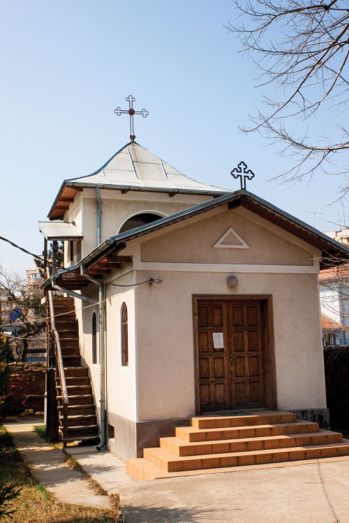 Praznic ales la Biserica „Sfântul Spiridon” din Craiova Poza 4309