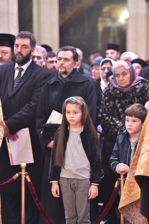 Patriarhul României și-a sărbătorit sfântul protector Poza 3929