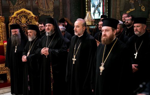 Patriarhul României și-a sărbătorit sfântul protector Poza 3931