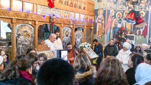 Evenimente dedicate tinerilor în Biserica „Sfânta Fecioară Maria” Poza 3826