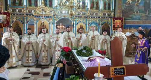 Părintele „Centenar” Pavel Filipescu - slujitor al altarului ceresc Poza 3636