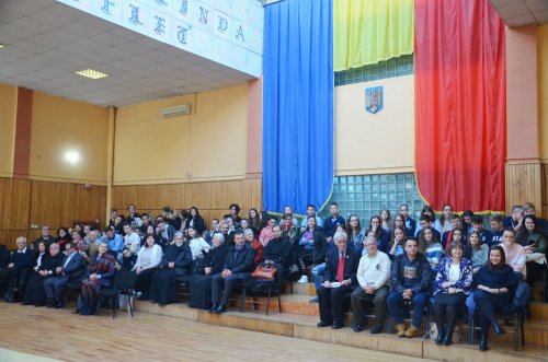 Lansarea albumului „Bisericile de lemn din Țara Beiușului - Tezaur arhitectural al județului Bihor” Poza 3574
