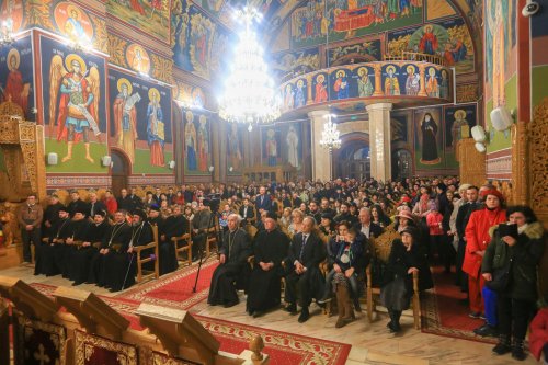 Concert de colinde la Catedrala Arhiepiscopală din Buzău Poza 3552