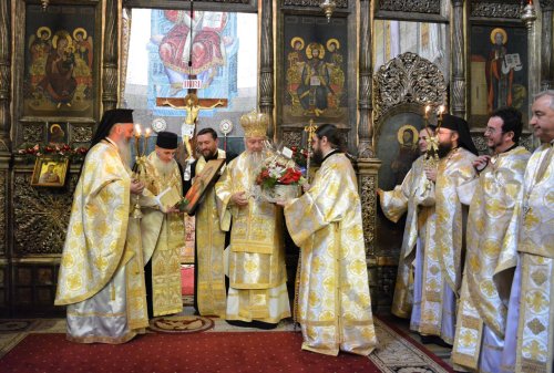 PS Episcop Vasile Someșanul, aniversat la 70 de ani, la Catedrala mitropolitană clujeană Poza 3368