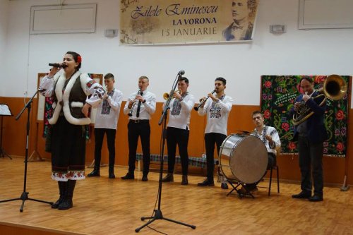 Manifestare culturală dedicată lui Eminescu la Vorona Poza 2613
