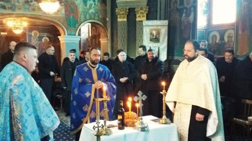 Evenimente culturale și duhovnicești în memoria poetului Mihai Eminescu Poza 2584