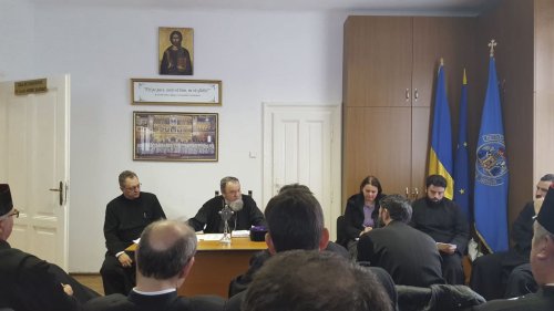 Ședință administrativă a preoților din Protopopiatul Sibiu Poza 2453