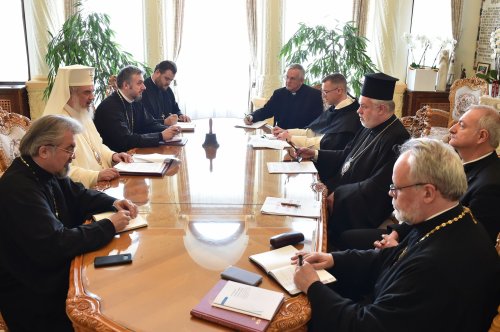 Delegații bisericești în vizită la Patriarhia Română Poza 1831
