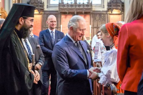 Prinţul Charles s-a întâlnit cu românii din Londra Poza 641