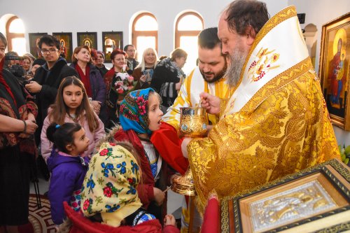 Locaș de închinăciune la Universitatea Hyperion Poza 225